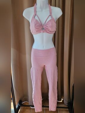 Bombshell Sportswear Iron Edge Bra + Movement Leggings Set